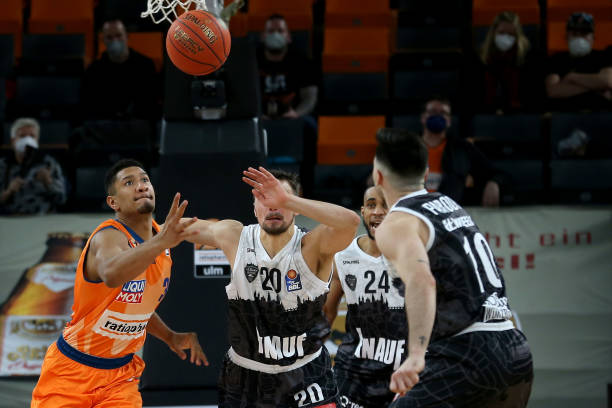 在阿森纳本 在阿森纳本