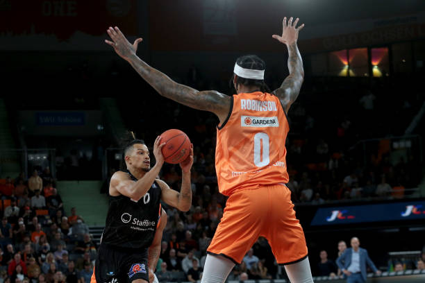 期宣布退出 期宣布退出